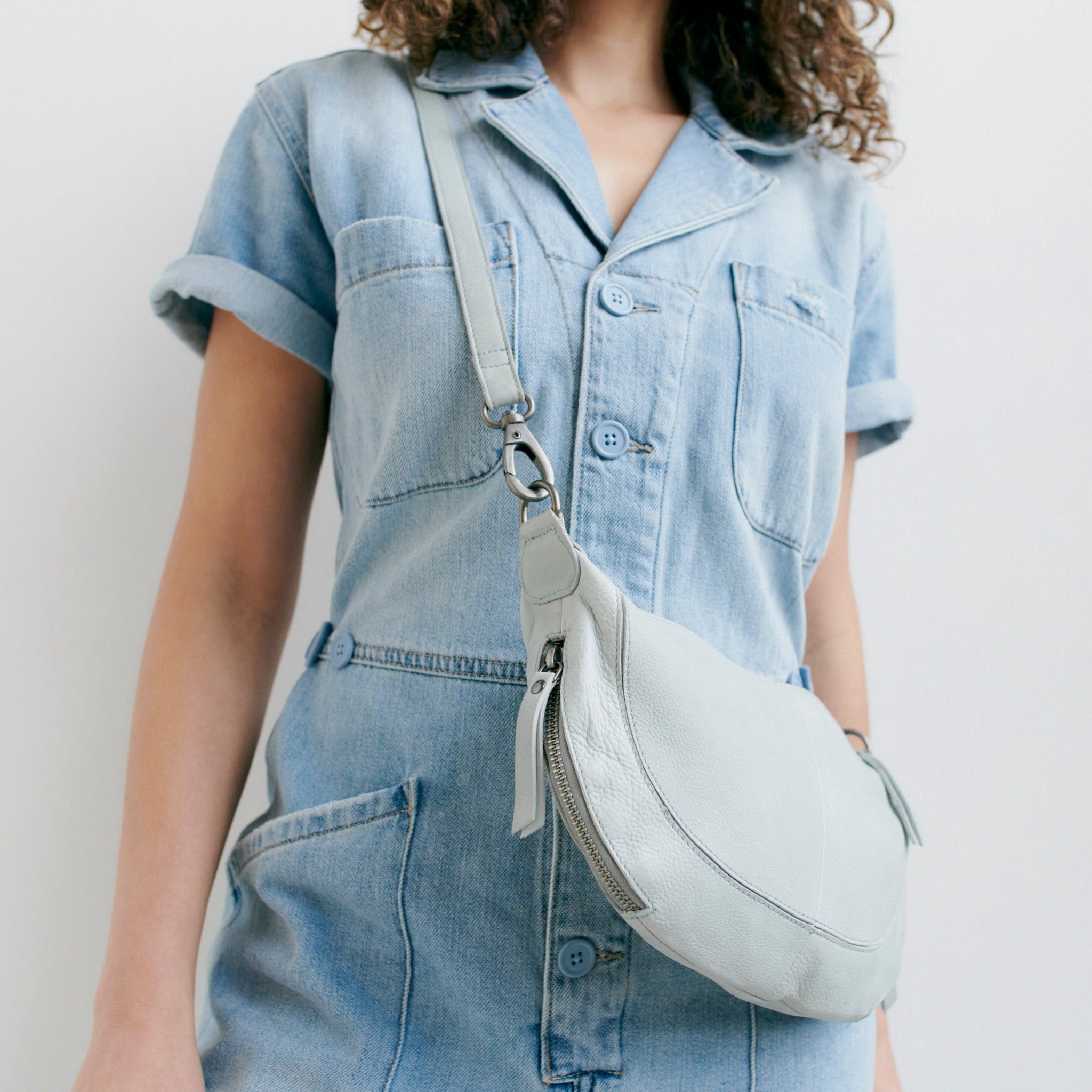 3038CROSBYSling_CrossbodyWHITE_2.jpg