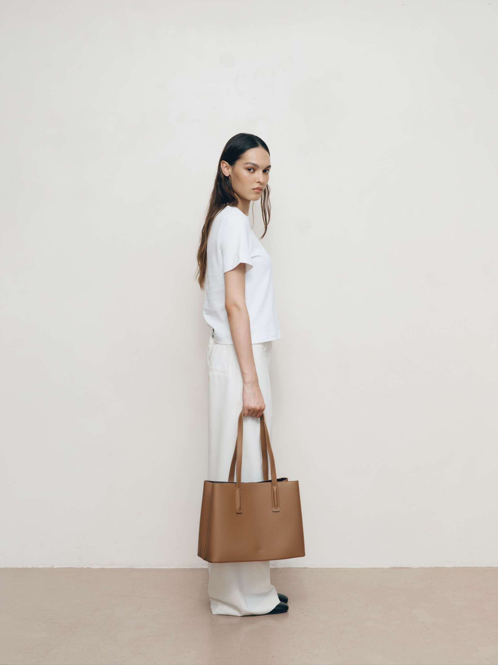 Freja_Ecomm-Linnea_chestnut_1.png
