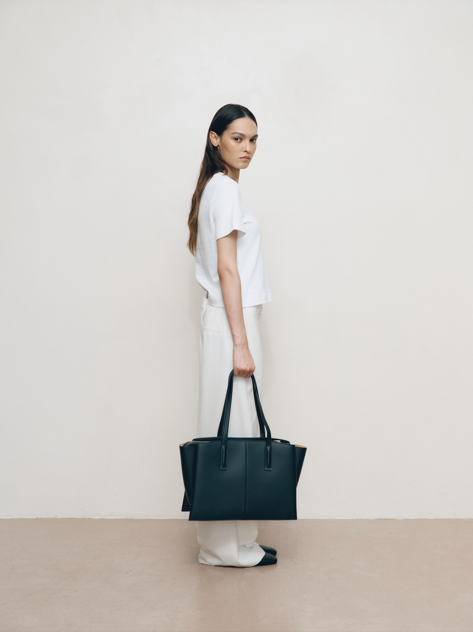 Freja_Ecomm-Pal_blk_1.png