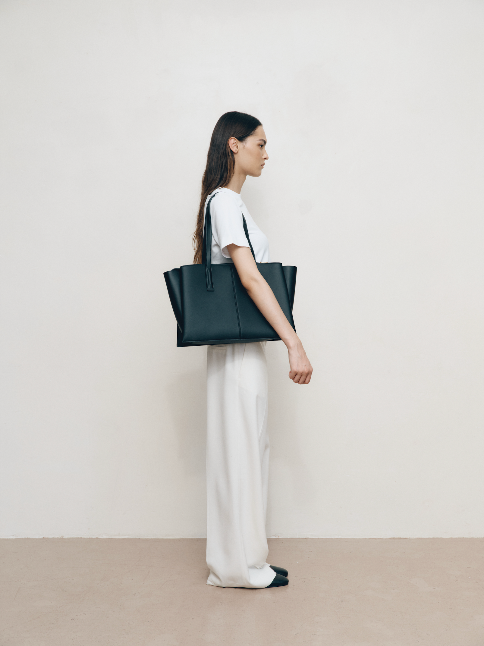 Freja_Ecomm-Pal_blk_2.png