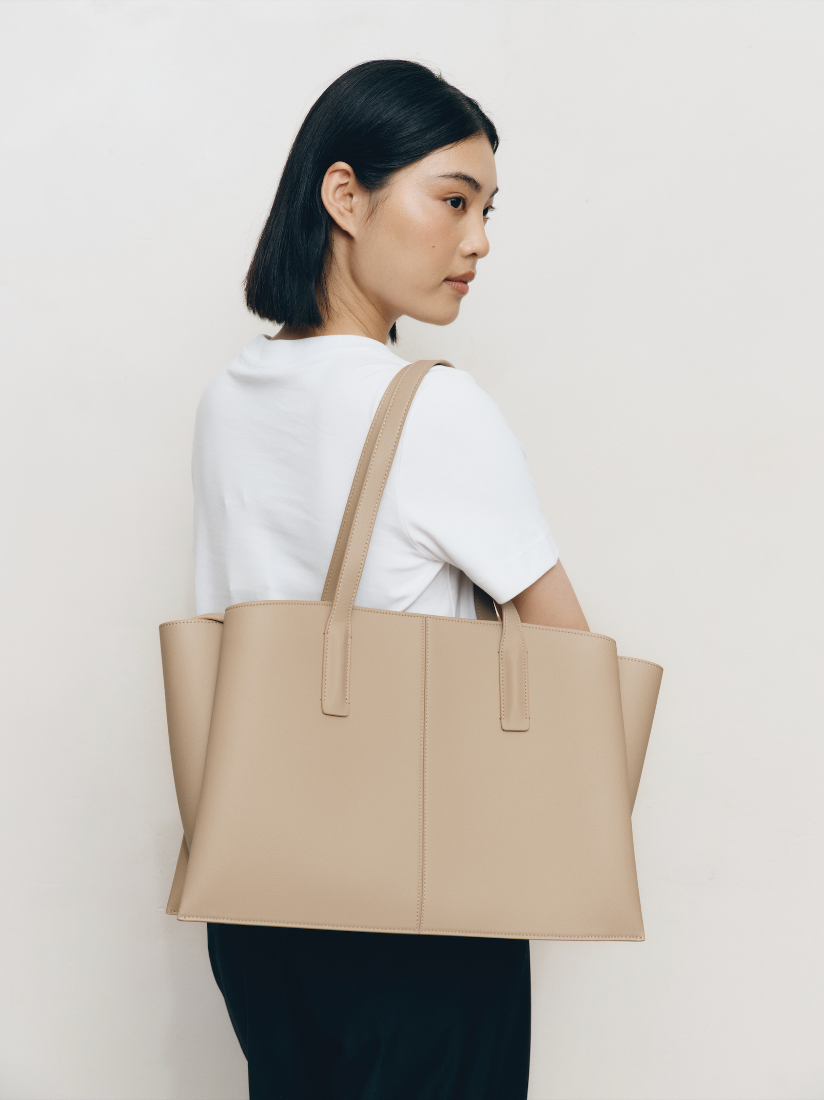 Freja_Ecomm-Paloma_Tote_latte_2.png