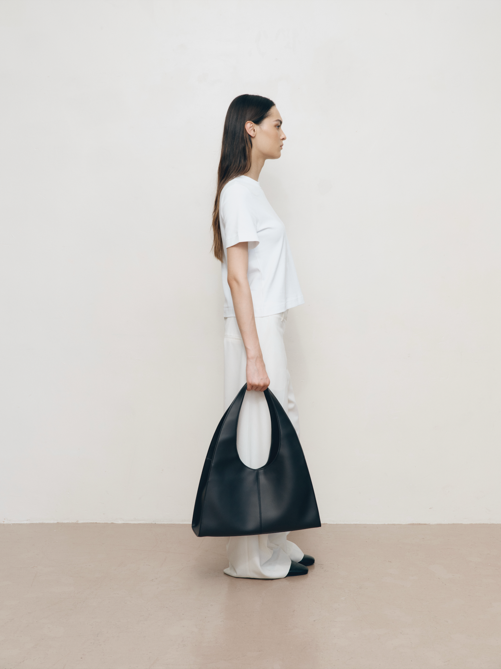 Freja_ecomm-Ida_black_2.png