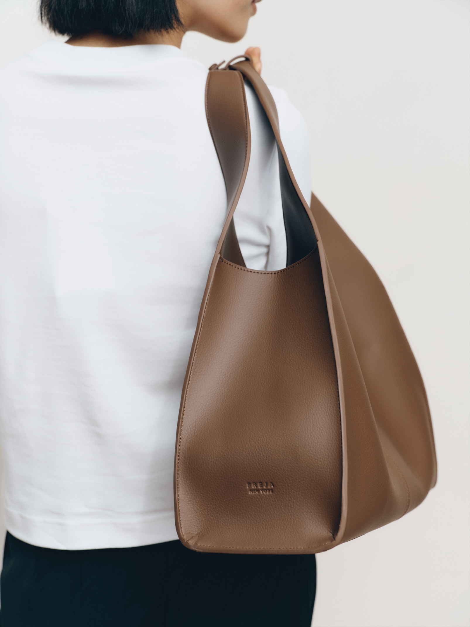 Freja_ecomm-Ida_cedar_3.png