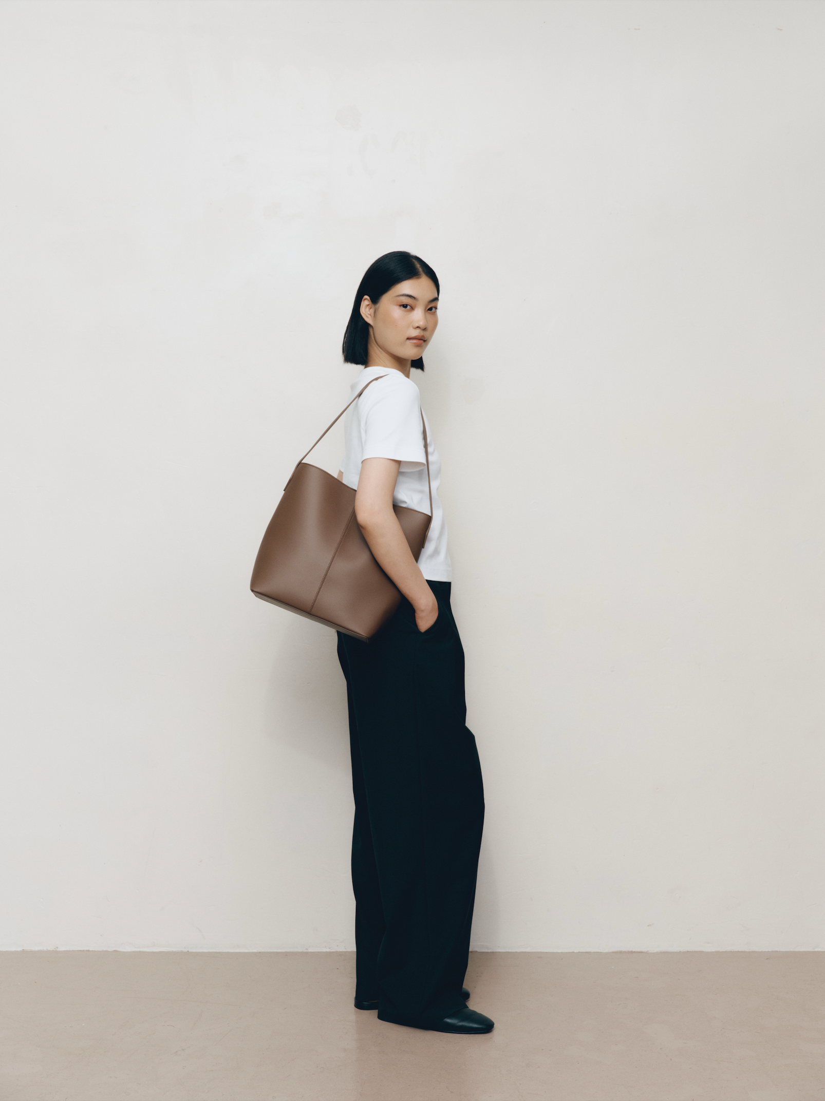 Freja_ecomm-Kaia_cedar_2.png