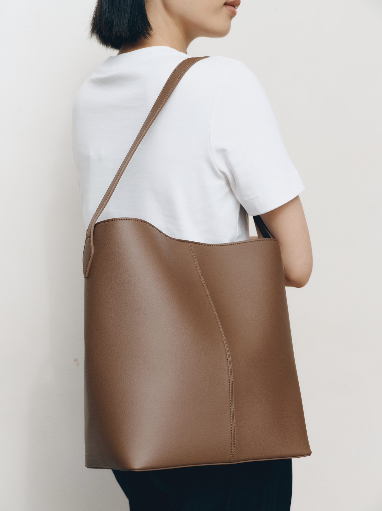 Freja_ecomm-Kaia_cedar_3.png