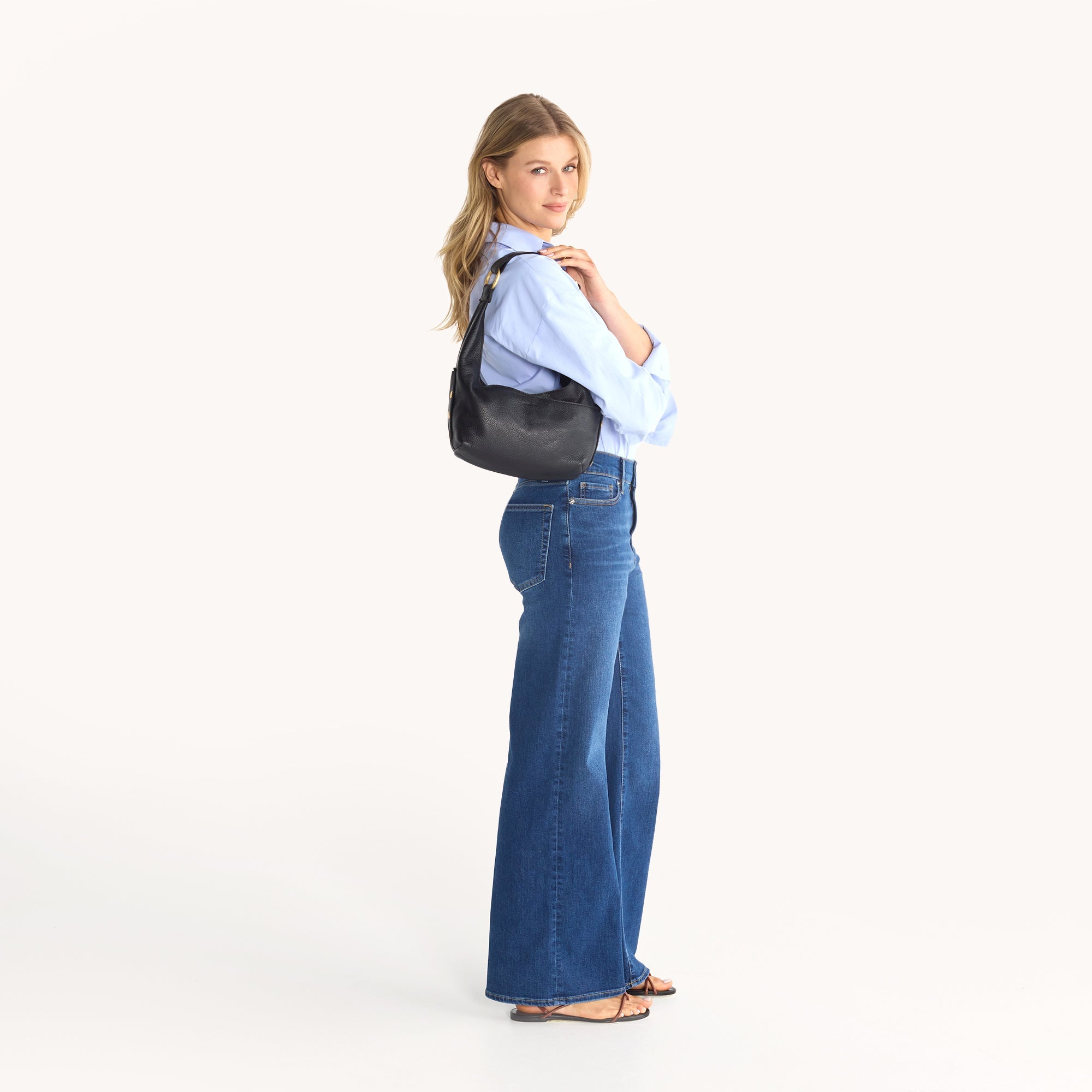 Hammitt_Tom-Zip-Med-Black-GM_5B_c0cced04-f833-4de3-a659-e4b3c8cd6f97.jpg