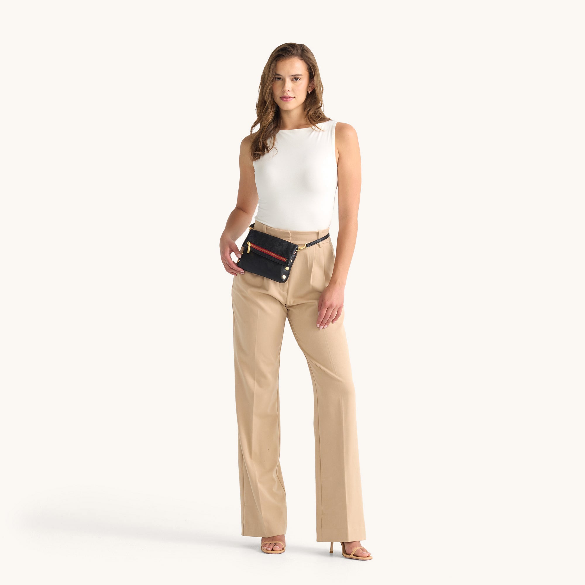 Hammitt_vip-sml-blk-bg-r-zip-clutch-9.jpg