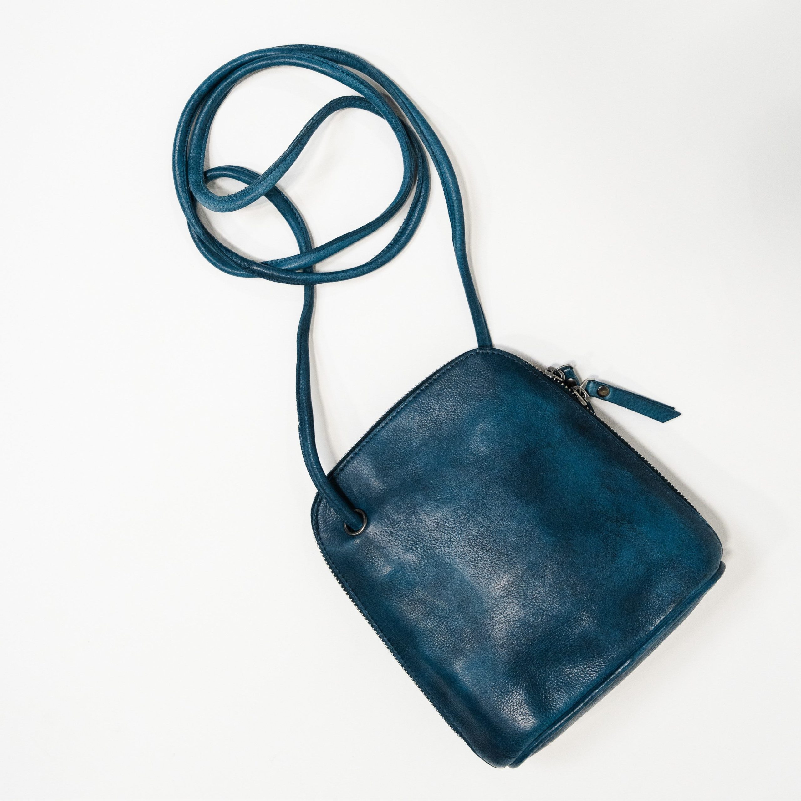 Image_Lilly_Crossbody_Denim_1.jpg