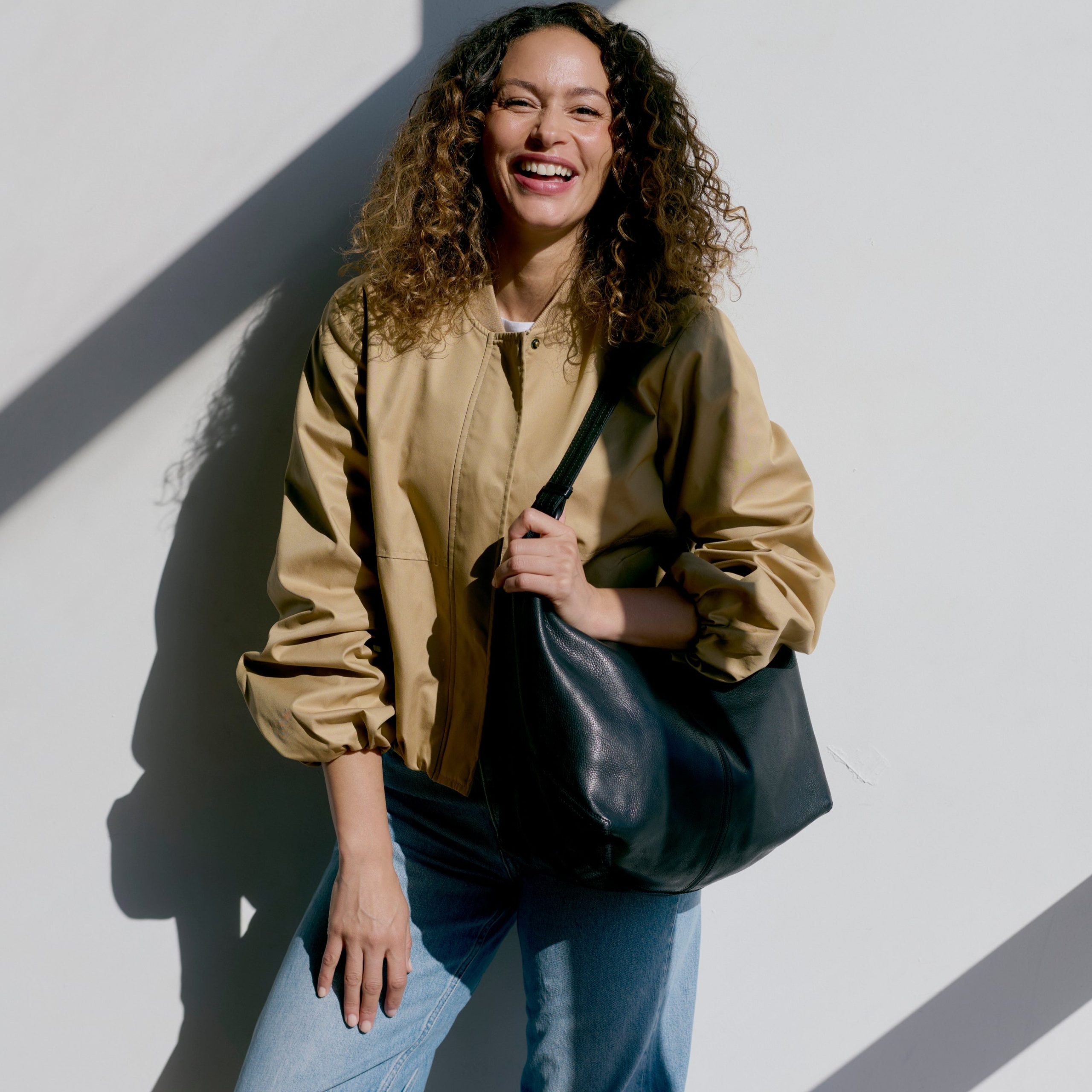 Image_Lyons_Tote_Black_50.jpg