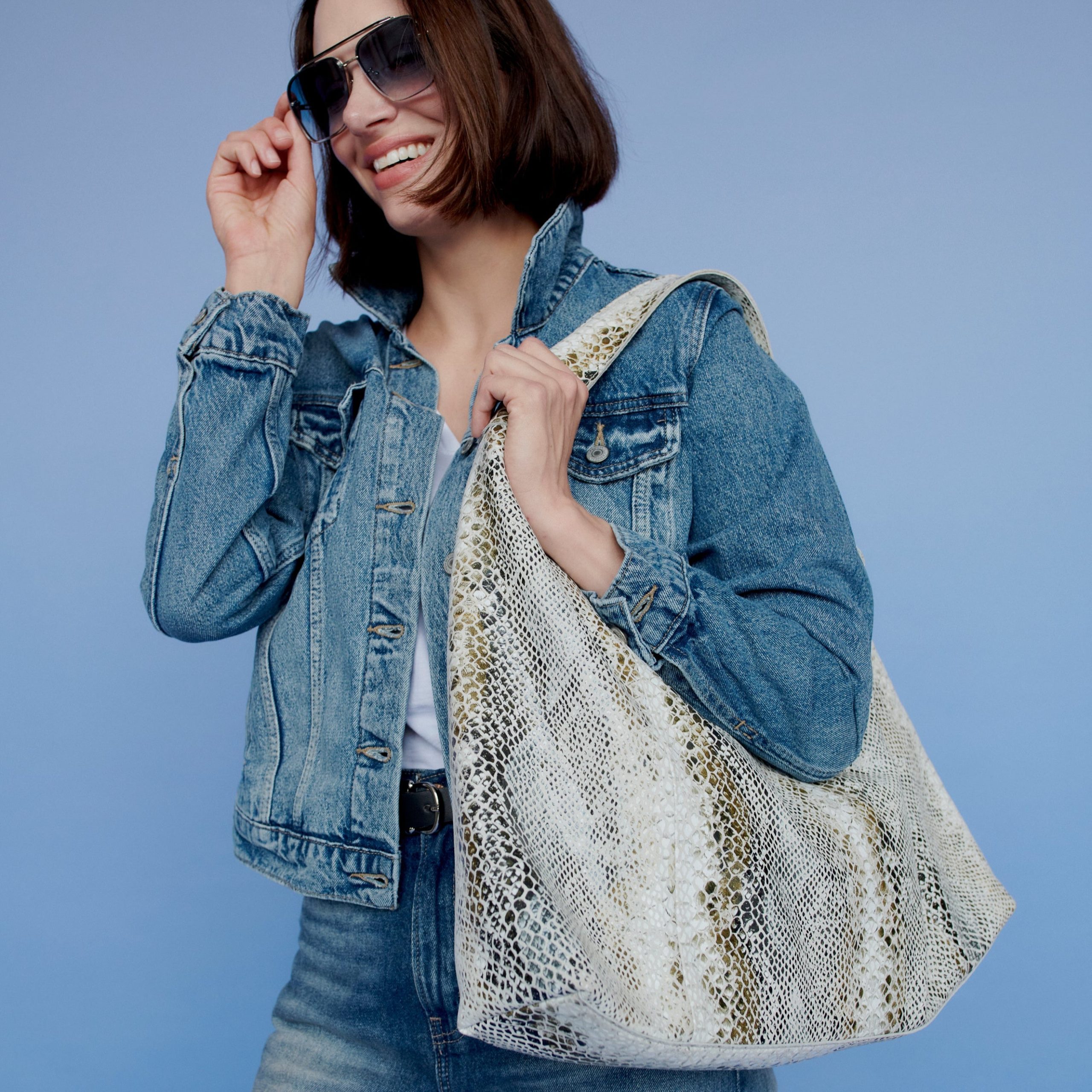 LINDSEY_SHOULDER_BAG_1.jpg