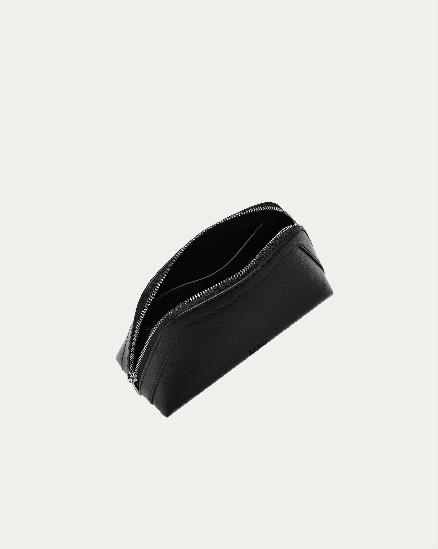 pouch8-blk_w_silver_zipper-top.png